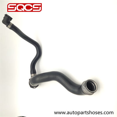 Gummikühlerschläuche A2045019482 2045019482 Intercooler-Rohr für Mercedes W204